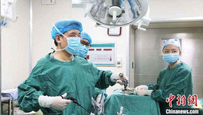 成都某醫(yī)院收治多名低齡膽結(jié)石患者 專家：生活飲食習(xí)慣不當(dāng)導(dǎo)致