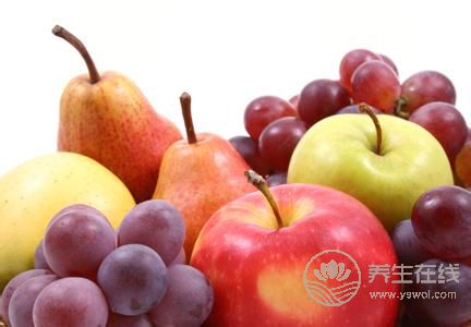 夏天補(bǔ)水又補(bǔ)充營(yíng)養(yǎng)的4類食物 夏天補(bǔ)水又補(bǔ)充營(yíng)養(yǎng)的4類食物