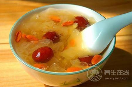 六款銀耳營養食譜 夏季多吃健脾開胃