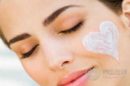 冬季皮膚干裂是什么原因