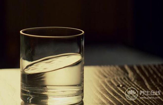 夏季是荔枝的季節(jié)，怎么吃荔枝不上火？