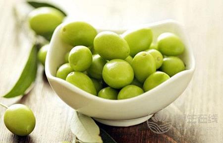 秋季喉嚨痛吃什么 十種食物去燥潤喉