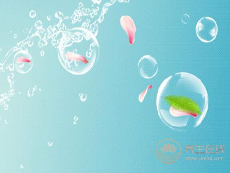 秋季皮膚保濕，膚質(zhì)不同方法各異