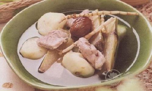 秋季養生吃什么 七款中藥湯養陰防燥