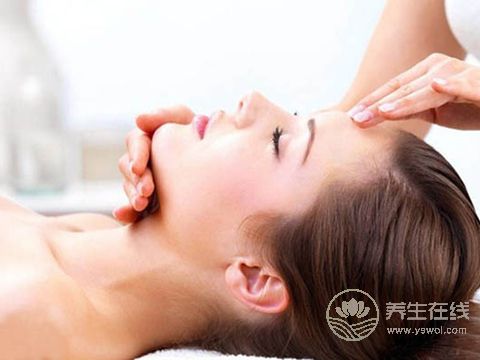 長(zhǎng)青春痘怎么辦？不同位置有不同藥方