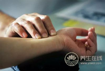 秋季<a href=http://www.gyfww.com/jkys/ target=_blank class=infotextkey>養生</a>謹防陰虛火旺 <a href=http://www.gyfww.com/tags-秋季養生.html target=_blank class=infotextkey>秋季養生</a>謹防陰虛火旺