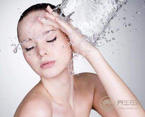 夏日三招打好抗痘戰(zhàn)役