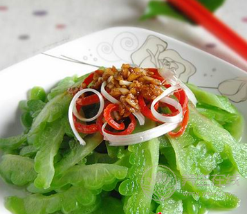 推薦夏季四款清涼菜譜 有效解暑打開胃口-易網<a href=http://www.gyfww.com/ target=_blank class=infotextkey>健康養生</a>網 推薦夏季四款清涼菜譜 有效解暑打開胃口