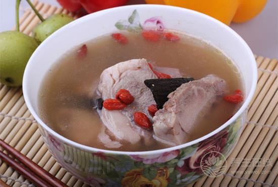 細數(shù)小雪節(jié)氣養(yǎng)生藥膳-易網(wǎng)健康養(yǎng)生網(wǎng) 細數(shù)小雪節(jié)氣養(yǎng)生藥膳