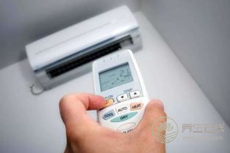 立秋寶寶注意事項有哪些?立秋寶寶吃什么輔食好?-易網健康<a href=http://www.gyfww.com/jkys/ target=_blank class=infotextkey>養生</a>網 立秋寶寶注意事項有哪些?立秋寶寶吃什么輔食好?