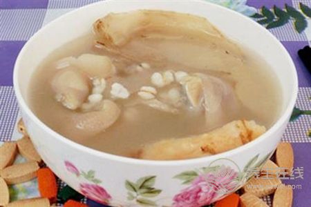 立秋后喝什么湯好?立秋養生湯有哪些?-易網<a href=http://www.gyfww.com/ target=_blank class=infotextkey>健康養生</a>網 立秋后喝什么湯好?立秋養生湯有哪些?