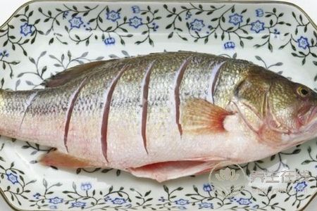 秋季干燥易上火怎么辦?孕婦秋季上火喝什么湯好?