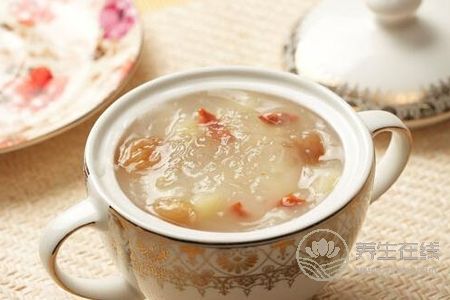 秋季咳嗽不止怎么辦?治療咳嗽的食療方有哪些?-易網<a href=http://www.gyfww.com/ target=_blank class=infotextkey>健康養生</a>網 秋季咳嗽不止怎么辦?治療咳嗽的食療方有哪些?