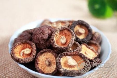 寒露養(yǎng)生的注意事項有哪些?寒露養(yǎng)生食譜有哪些?-易網(wǎng)健康養(yǎng)生網(wǎng) 寒露養(yǎng)生的注意事項有哪些?寒露養(yǎng)生食譜有哪些?