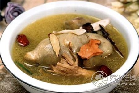 霜降養生食材有哪些?霜降吃白果燉烏雞好嗎?