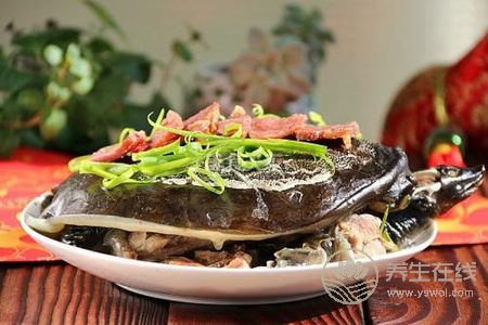 中老年人霜降養(yǎng)生吃什么?中老年人霜降養(yǎng)生食譜有哪些?