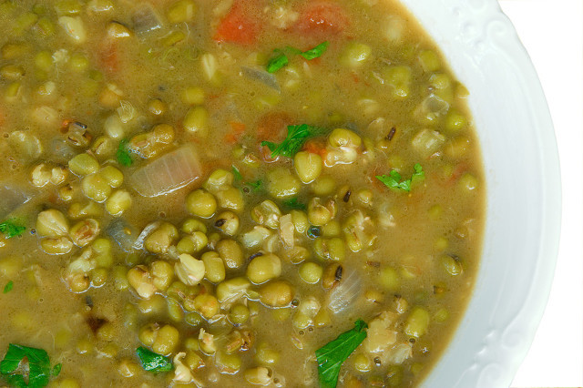 夏季喝什么湯好養(yǎng)生的，對付夏季高氣溫少不了它