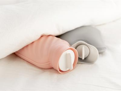 熱水袋比電熱毯更好嗎？如何正確挑選熱水袋？