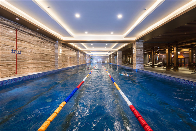 冬天游泳有哪些好處？游泳雖好這些事要注意！