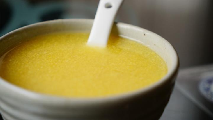 小米粥養胃你了解嗎 養胃<a href=http://www.gyfww.com/ target=_blank class=infotextkey>健康知識</a>大放送-易網健康<a href=http://www.gyfww.com/jkys/ target=_blank class=infotextkey>養生</a>網 小米粥養胃你了解嗎 養胃健康知識大放送