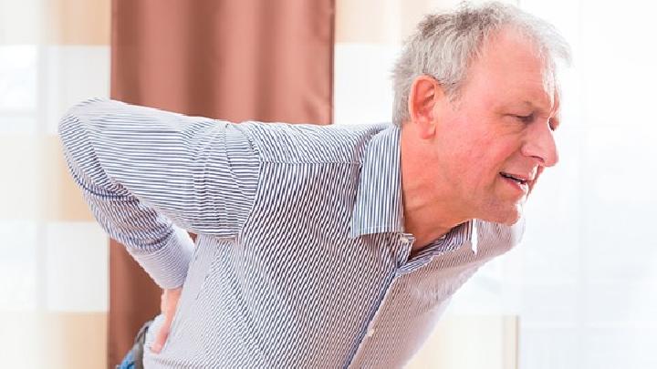 小心有些癥狀不是春困頻繁打哈欠當(dāng)心中風(fēng)來(lái)襲