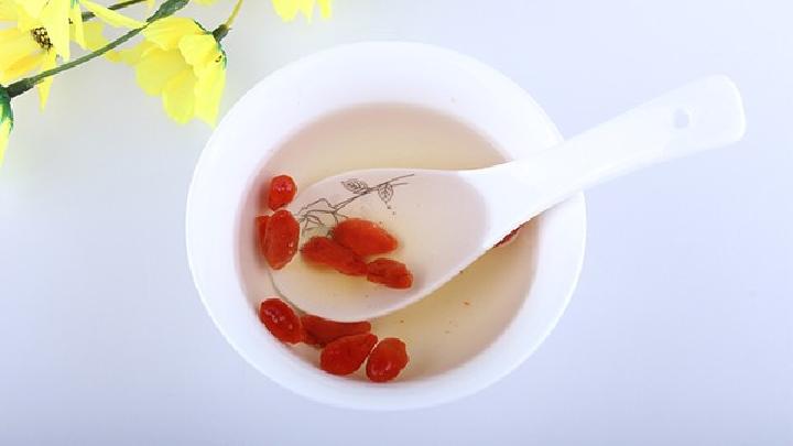 春季養生喝什么湯好 春季養生喝六款湯飲清熱祛濕