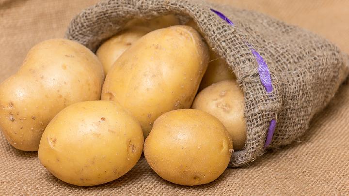 女性朋友應該如何保健養生 女性春季養生選擇紅白兩色