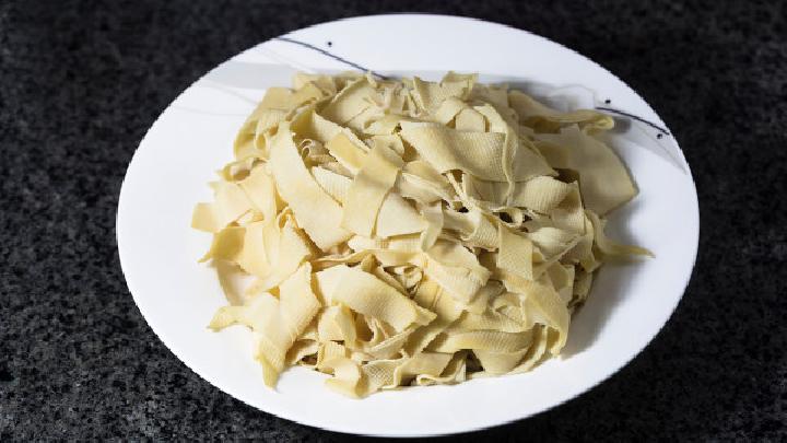 怎么食用苦瓜才能達到健康減肥作用 推薦苦瓜減肥食譜春夏瘦身佳品-易網健康<a href=http://www.gyfww.com/jkys/ target=_blank class=infotextkey>養生</a>網 怎么食用苦瓜才能達到健康減肥作用 推薦苦瓜減肥食譜春夏瘦身佳品