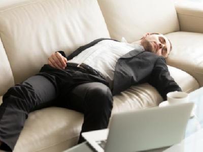 春困是自然現象嗎? 小心春困引發焦慮癥