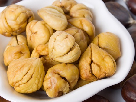 金秋十月<a href=http://www.gyfww.com/jkys/ target=_blank class=infotextkey>養(yǎng)生</a> 正是滋補(bǔ)好時(shí)節(jié)-易網(wǎng)<a href=http://www.gyfww.com/ target=_blank class=infotextkey>健康養(yǎng)生</a>網(wǎng) 金秋十月養(yǎng)生 正是滋補(bǔ)好時(shí)節(jié)