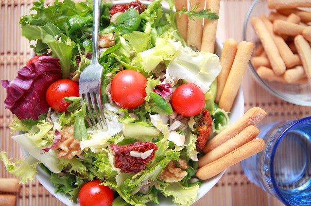 夏季養生每天吃什么好,原來夏季飲食這么講究-易網健康養生網 夏季養生每天吃什么好,原來夏季飲食這么講究