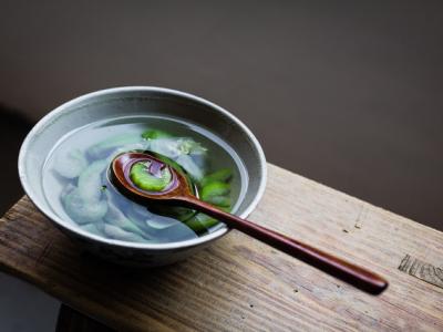 夏季適合喝什么養生湯，這些養生湯能降火排毒