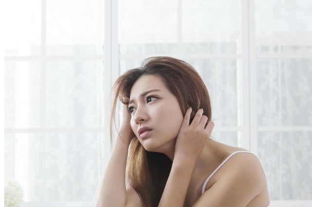 為什么初秋臉上很容易長痘,別讓痘痘毀了你的顏值-易網(wǎng)健康養(yǎng)生網(wǎng) 為什么初秋臉上很容易長痘,別讓痘痘毀了你的顏值