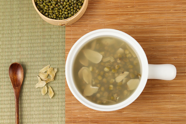 冬季預防血壓養生湯？家里老人再也不怕高血壓了