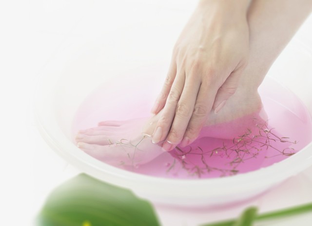 辣椒泡腳能祛濕嗎，泡腳也要謹慎為之