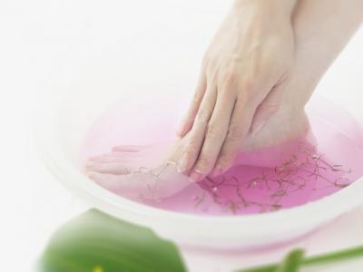 辣椒泡腳能祛濕嗎，泡腳也要謹(jǐn)慎為之