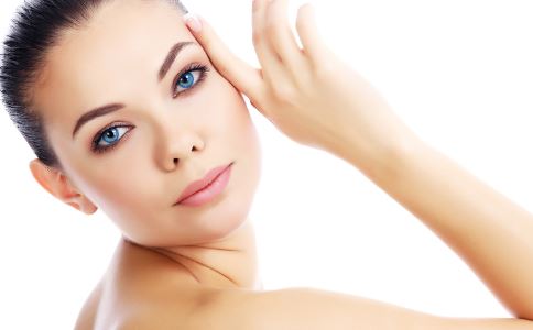 眼部保養最要命的5個護理誤區 眼部保養誤區 冬季眼部護理 眼部保養方法