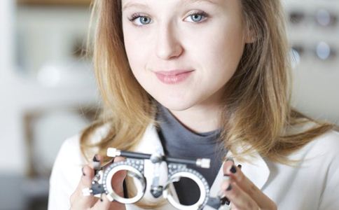 病毒性角膜炎 病毒性角膜炎用藥 致盲眼病 病毒性角膜炎