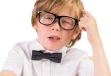 避免出現這四大因素，預防兒童近視