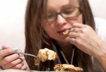 喜歡吃甜食容易患眼病 護(hù)眼多吃這四種食物