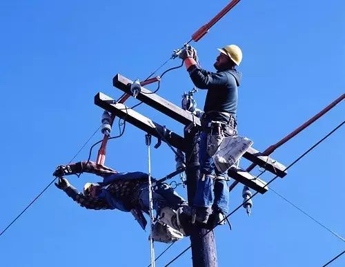 白內障初期的六大警報，五類高發人群