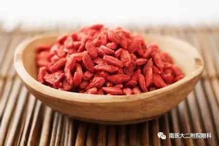 枸杞對眼睛有哪些功效？