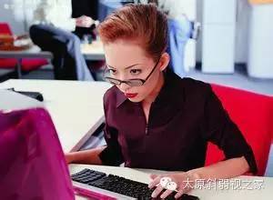 眼睛干澀、充血，原是電腦輻射惹的禍