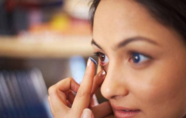 眼睛紅有血絲是怎么回事? 眼睛紅有血絲是怎么回事?