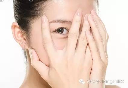 日常保養(yǎng)眼睛的五個小訣竅