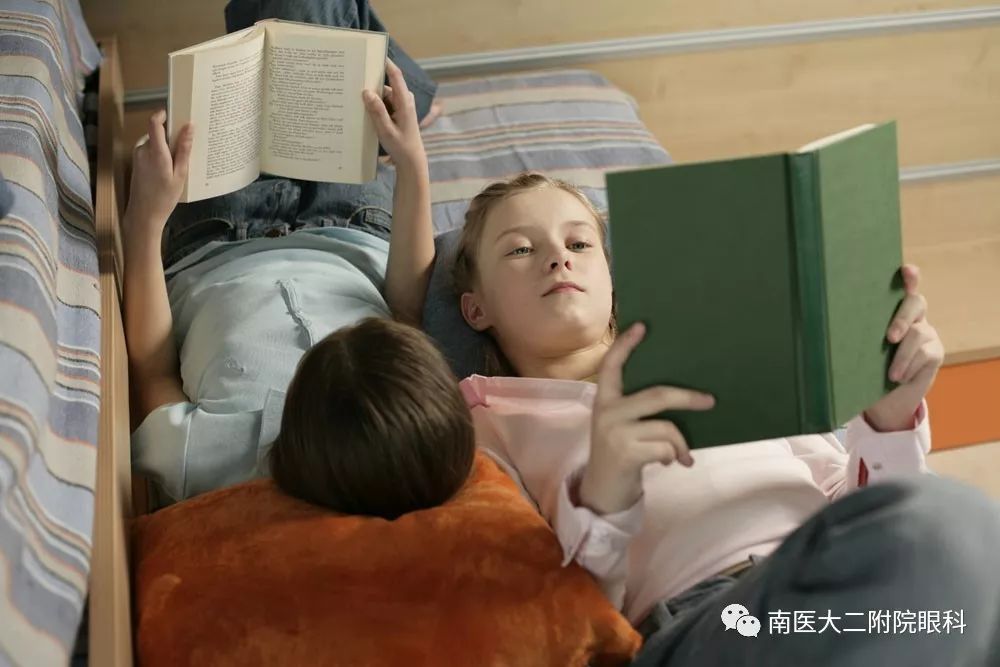 戴眼鏡后,眼睛度數不斷的增加,到底是誰的錯? 戴眼鏡后,眼睛度數不斷的增加,到底是誰的錯?