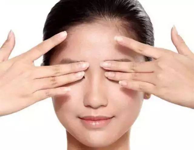 眼睛酸痛怎么辦？教你六招來緩解