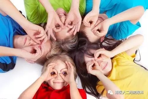 小孩子近視三種恢復法，預防近視是重點