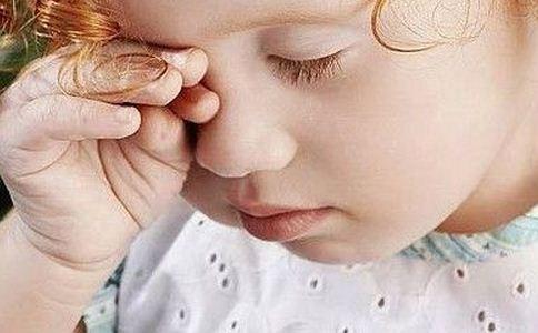 孩子總是揉眼睛瞇眼警惕散光