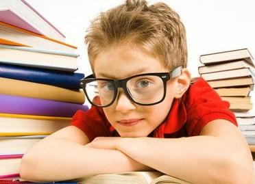 青少年近視的“防”與“控” 青少年近視的“防”與“控”